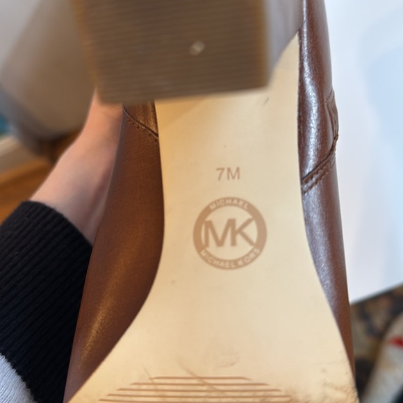 Micheal Kors Size 7 Leather Booties - Picture 5 of 9